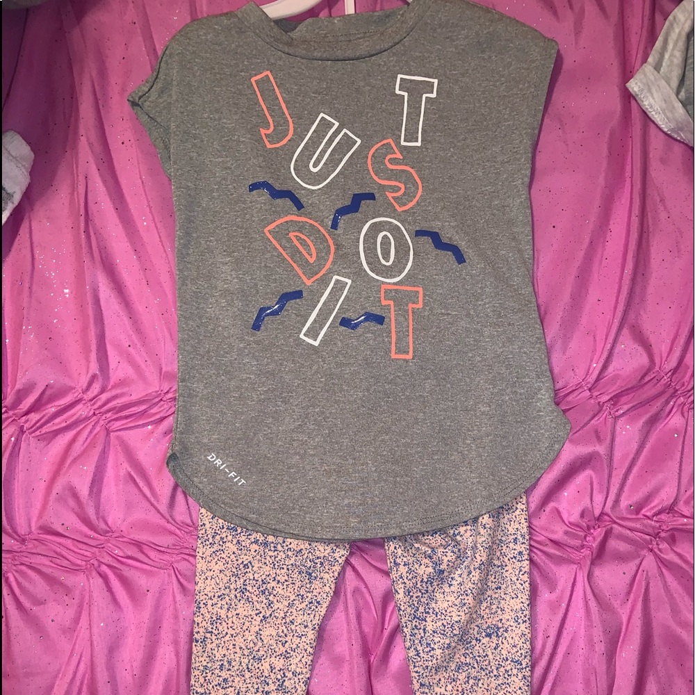Nike dri-fit 2 piece set